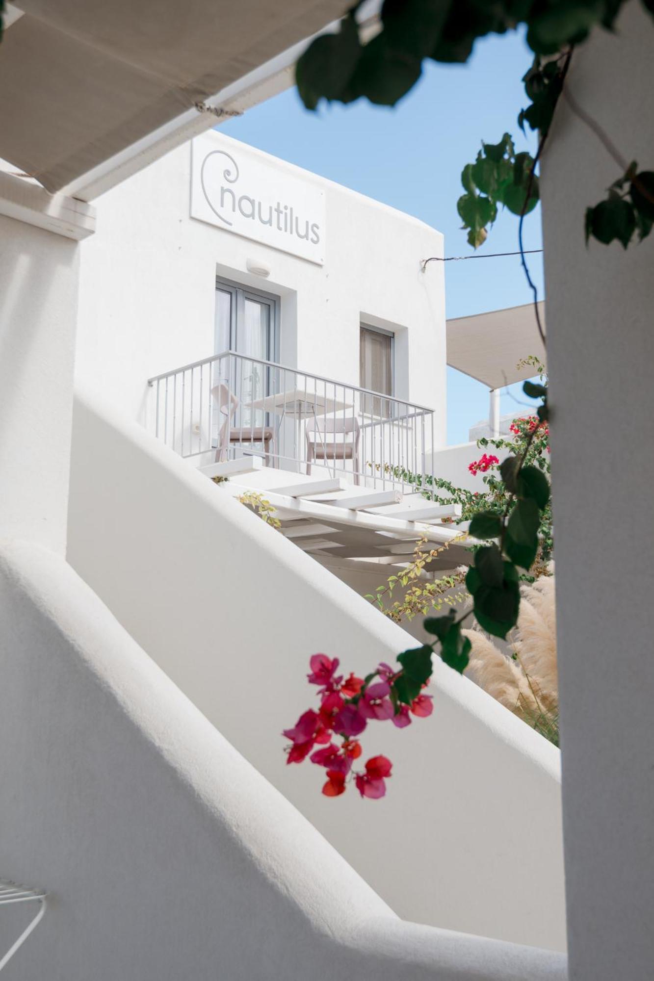 Nautilus Apartments-Suites Páros Exterior foto